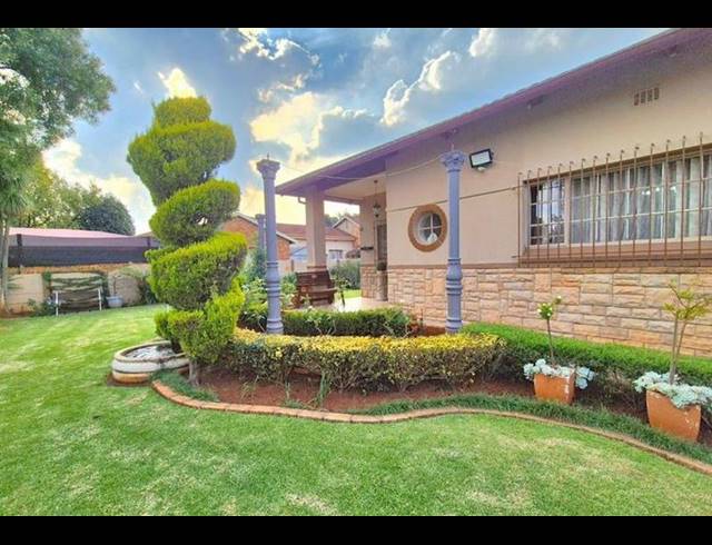 4 BEDROOM HOUSE FOR SALE IN DALVIEW